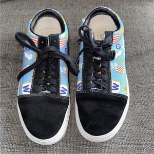 Vans Chicago Cubs shoes Women’s Size 9.5 Three In W Flag